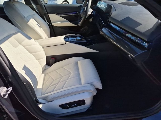 2024 BMW i5 M60